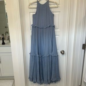 Women’s tie neck dress.
